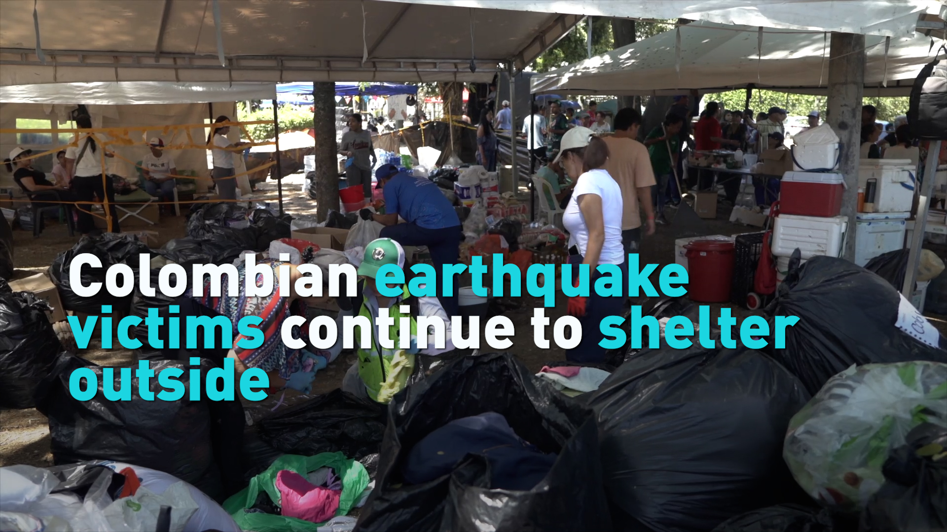 Colombian earthquake victims continue to shelter outside