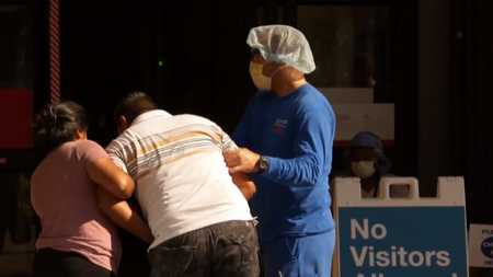 Students across the U.S. turn to online classes amid COVID-19 pandemic ...